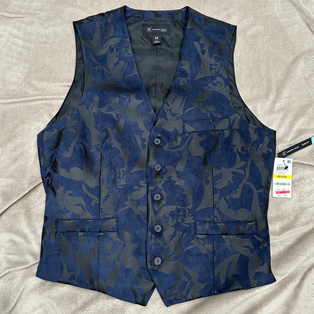 INC Gap Men’s Size Medium Vest. Slim Fit. New With Tags! Navy Blue/Black color.